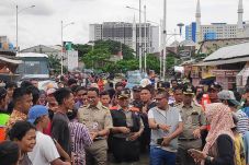 Disambangi Anies, Korban...
