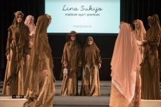 Lina Sukijo Sukses Pamerkan...
