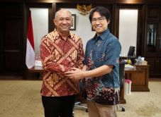 Menteri Teten Dorong...