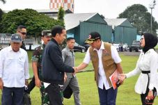 Jokowi: Segera Buka...