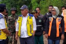 Buka Akses Desa Terisolir,...