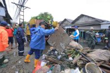 Penanganan Usai Banjir,...