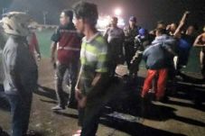 Lompat dari Kapal, Buruh...
