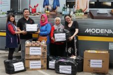 MODENA Beri Bantuan...