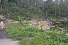 Jalan Penghubung Antar...