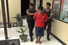 Dipicu Dendam, Pemuda...