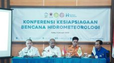 Hadapi Ancaman Hidrometeorologi,...