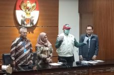 Wahyu Setiawan Minta...