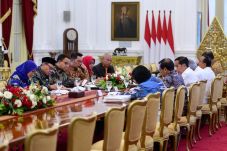 Jokowi: Penanganan Banjir...