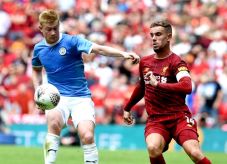 Jordan Henderson atau...