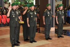 Mayjen TNI Andi Sumangerukka,...