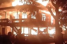 7 Rumah di Soppeng Ludes...