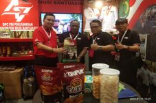 Mampir ke Stand Muba,...