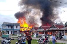 9 Rumah di Taput Sumut...