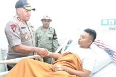 Kapolda Papua Kunjungi...