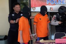 Pusing Biaya Hidup Dua...