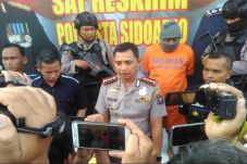Berbuat Asusila di Tempat...