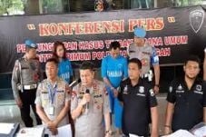 Ditangkap Polisi, Toto...