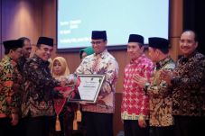 Beri Kesejahteraan untuk...