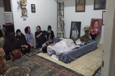 Jenazah Ade Irawan Akan...