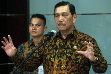 Luhut Minta Pelaku Korupsi...