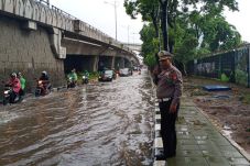 Jalan Depan Kampus Atmajaya...