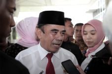Menag Bantah Sertifikasi...