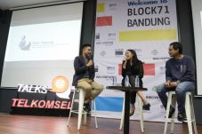 Telkomsel Gelar Diskusi...