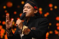 Gelar Konser Intim,...
