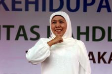 Gubernur Khofifah Tegaskan...