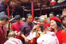 Tahun Baru Imlek, Anies...