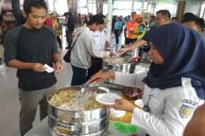 KCI Ajak Pegawai Bersih-bersih...