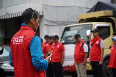 Dipimpin Sandi, Relawan...