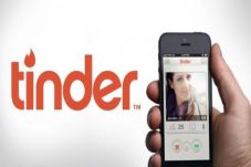 Tinder Hadirkan Tombol...