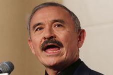 Ketika Kumis Dubes AS...