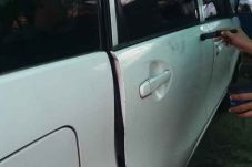 Parkir di Duren Sawit,...