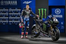 RESMI: Maverick Vinales...