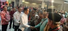 Gubernur Gorontalo Hadiri...