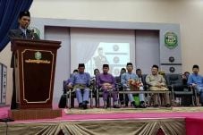 Ustaz Abdul Somad dapat...