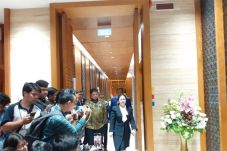 Menko Airlangga dan...