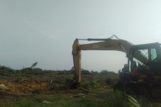 Konflik dengan Perusahaan...