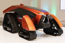 Kenalkan Traktor Berteknologi...