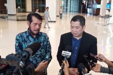 Ketua MK Ucapkan Terima...