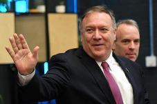Pompeo Lanjutkan Sharing...