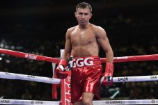 Golovkin Petahankan...