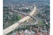 Jalan Tol Serpong-Cinere...