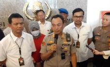 Ditetapkan Tersangka,...