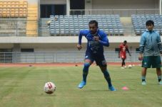 Resmi Direkrut Persib,...