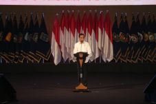 Presiden Jokowi Perintahkan...