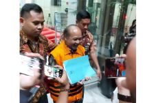 KPK Tahan Mantan Anggota...